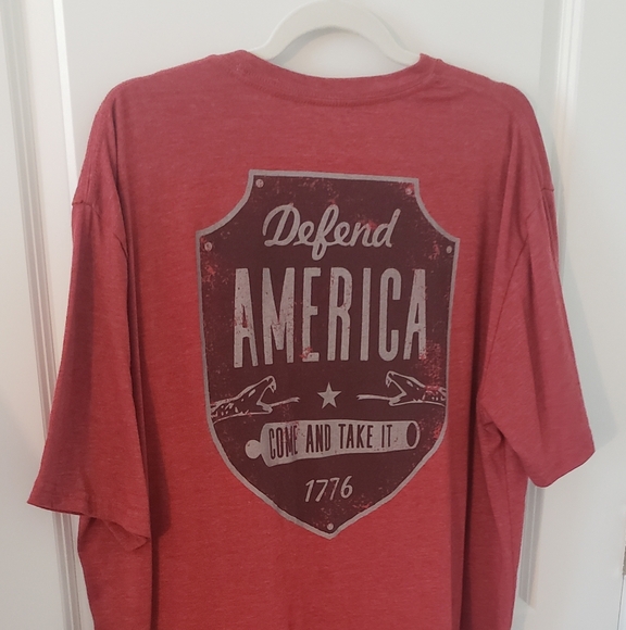 Mens Red Tshirt- Defend America - Picture 1 of 6